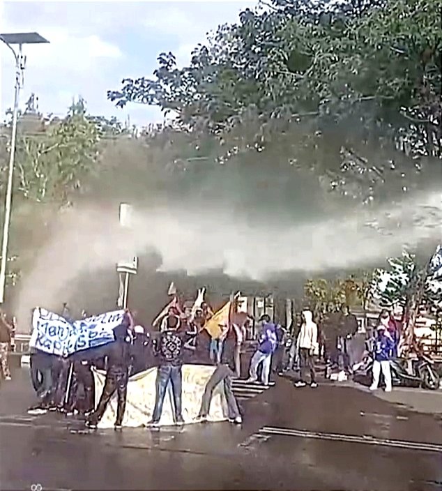 Demo MBG di Bulukumba, Mahasiswa : “Program MBG, Manipulasi Anggaran.”